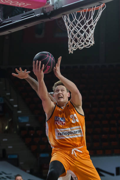 中生存下来 中生存下来