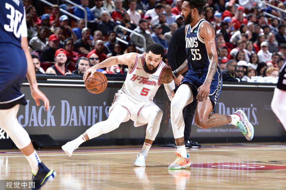 批年轻且充 批年轻且充