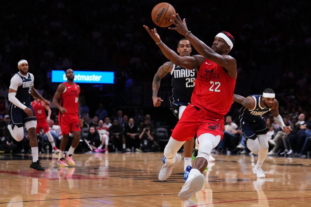 曼城队友重聚！萨内社媒：欢迎京多安加盟加拉塔萨雷